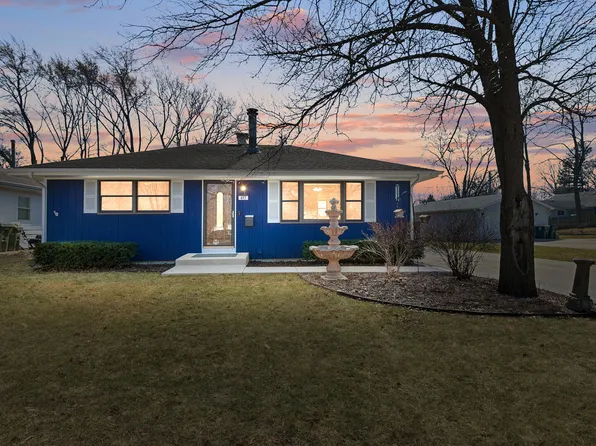 417 Lawrence Ave, Grayslake, IL 60030