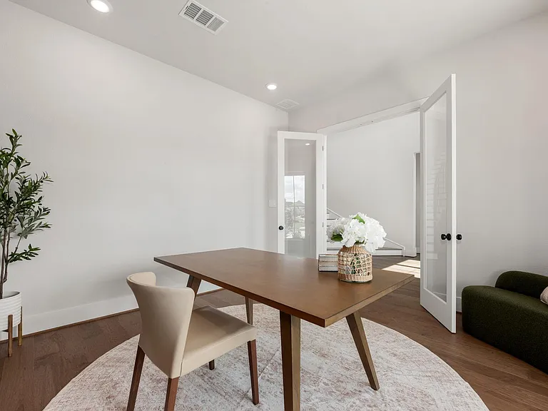 1222 Crown Forest Dr — Photo 6