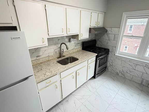4th image of 7556 199th St #2