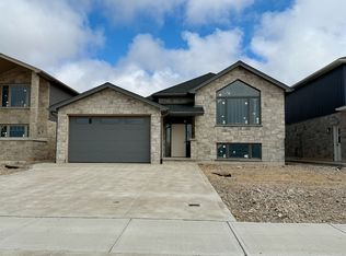 477 Northport Dr, Saugeen Shores, ON N0H 2C8