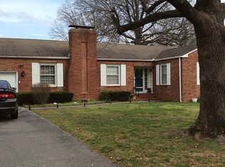 615 Maple Dr, Springdale, AR 72764