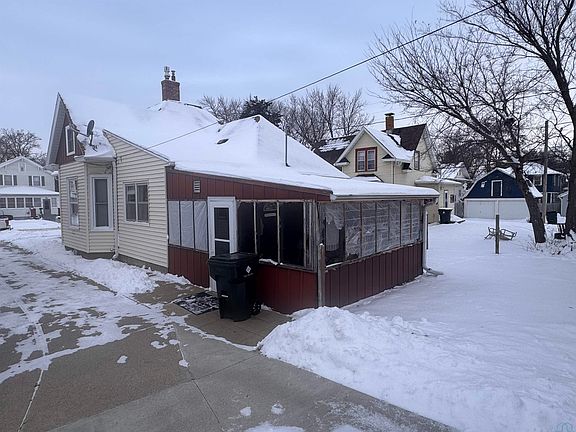 3rd image of 2018 S Cedar St