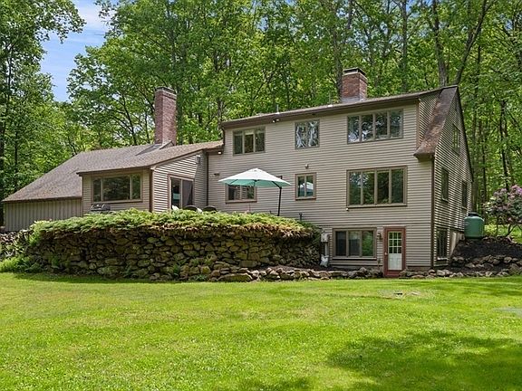 5th image of 17 Adams Rd