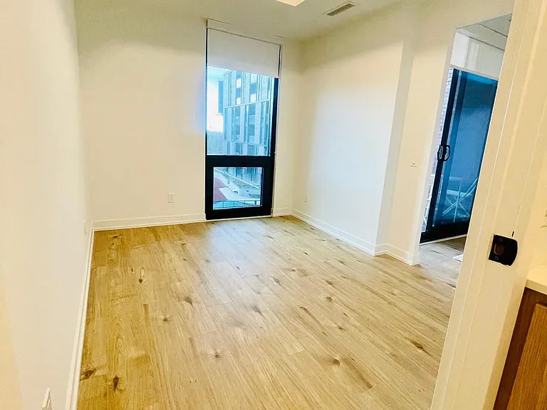 35 Parliament St #429 — Photo 15