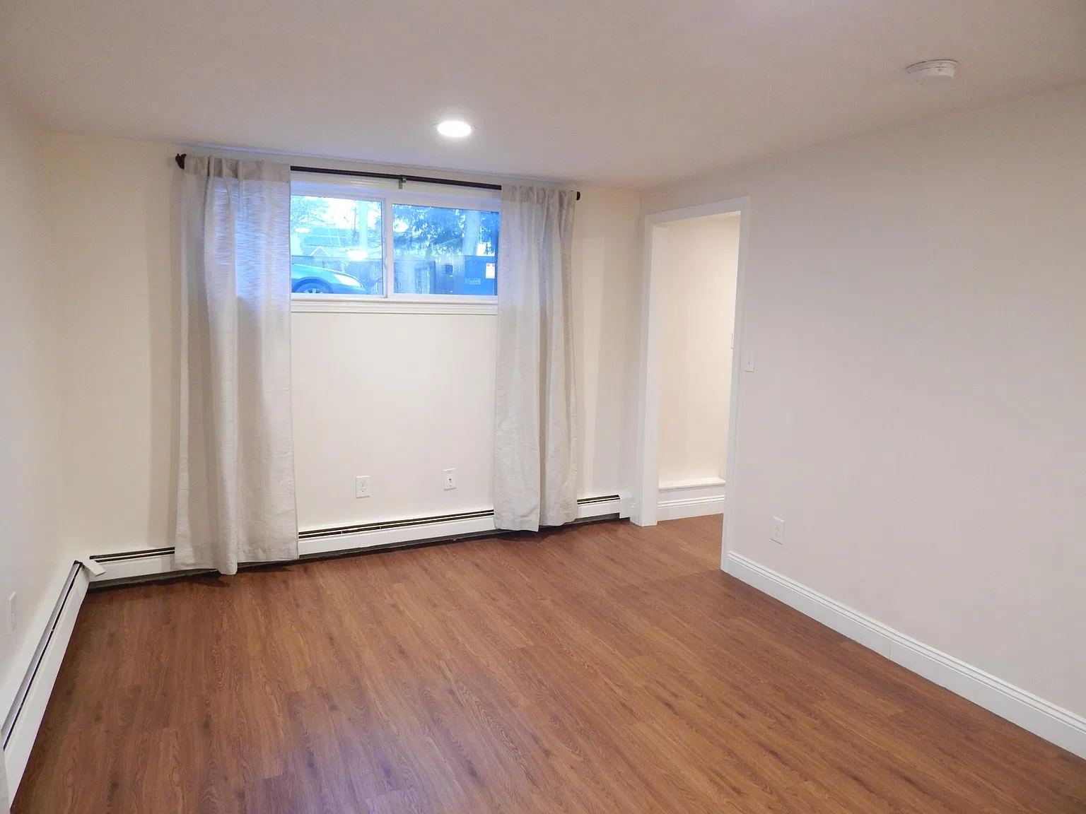 12 Newbury Ave — Photo 4