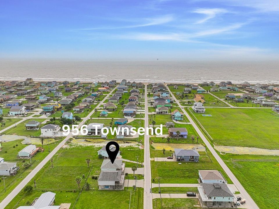1st image of 956 Townsend Dr
