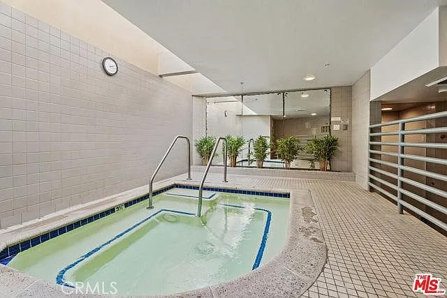 4265 Marina City Dr #511W — Photo 32