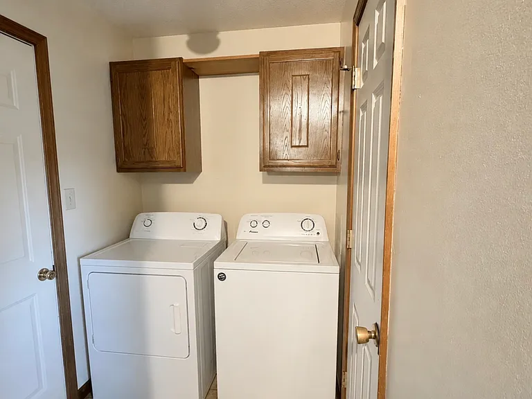 305 Orchard Cir — Photo 11