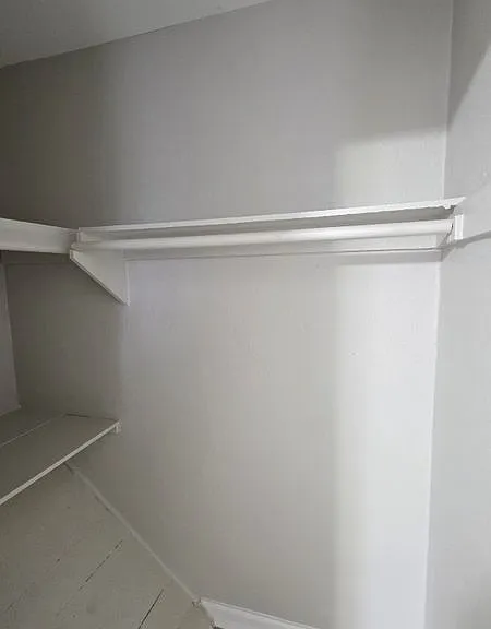 33507 Berville Ct — Photo 10