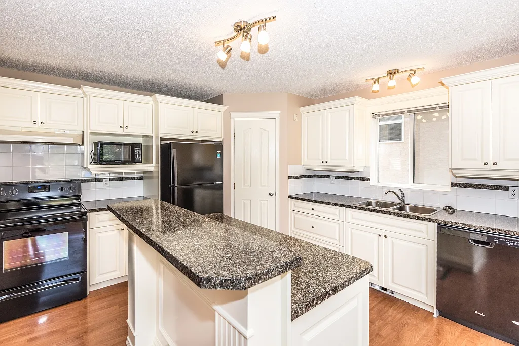111 Arbour Crest Rise NW — Photo 1