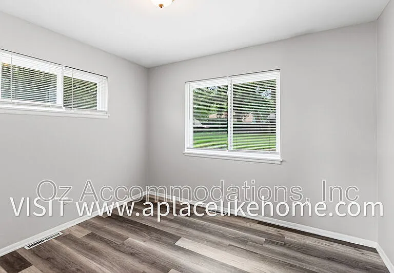 3609 W 47th St — Photo 10