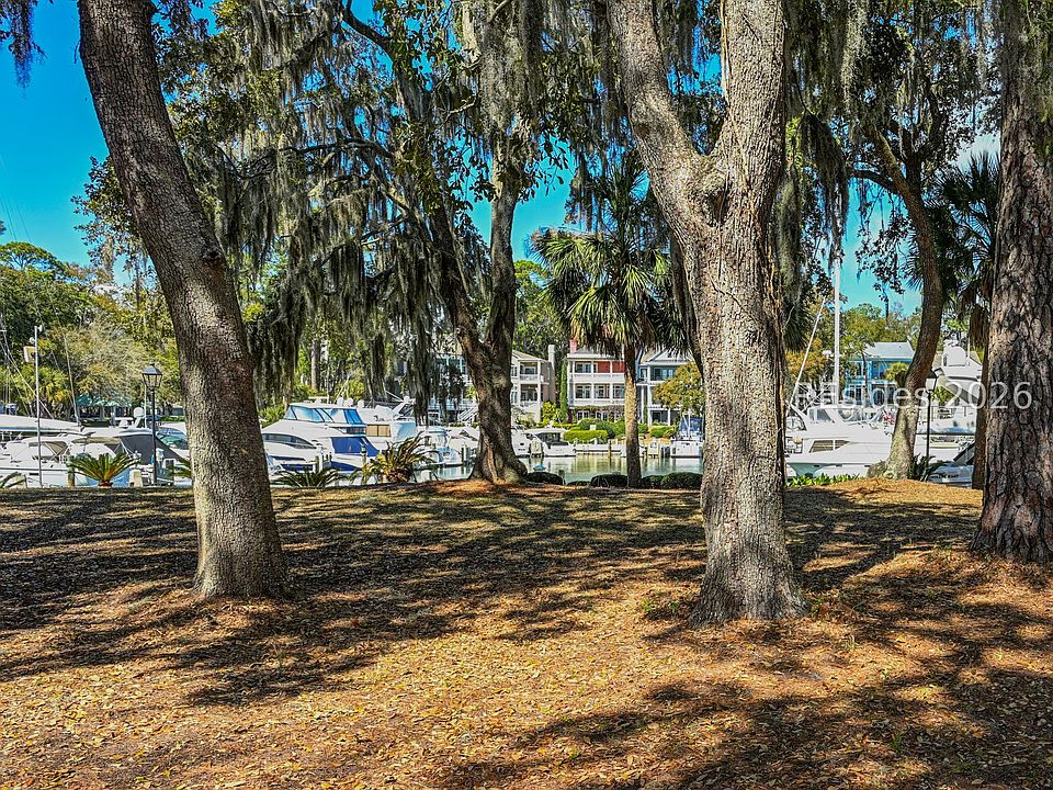 1st image of 4 Post Mill Rd