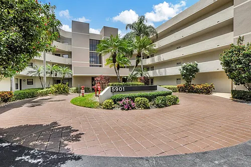 5901 Camino Del Sol #107 Photo 1