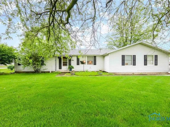 206 N Park Dr, Mc Comb, OH 45858