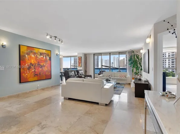 3500 Mystic Pointe Dr, Aventura, FL