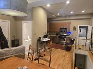 751 S 19th St #1A, Philadelphia, PA 19146