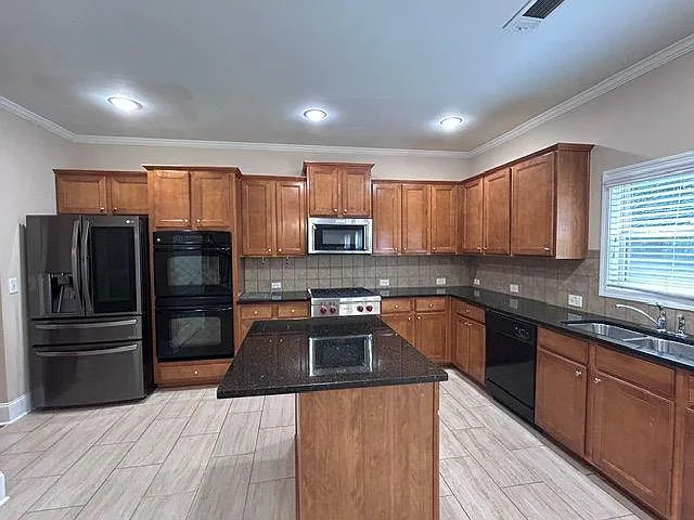 308 Fieldhouse Cir SW — Photo 13
