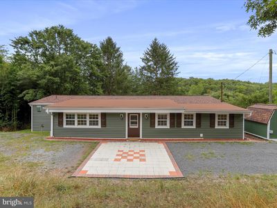 100 Stillwater Ln, Berkeley Springs, WV, 25411