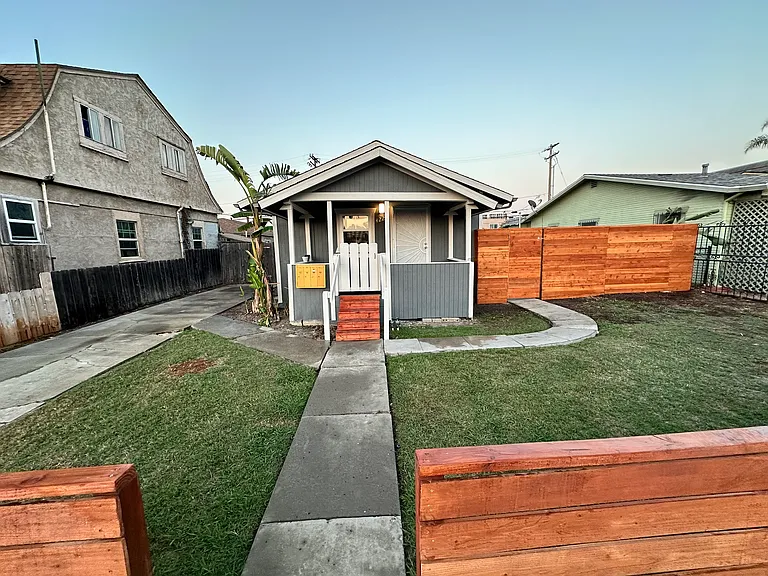 4225 Central Ave — Photo 3