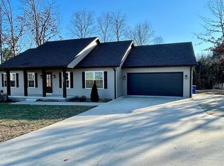 959 Cemetery Rd, Auburn, KY 42206