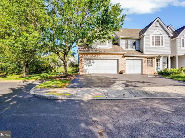 5006 Rose Ct, Collegeville, PA 19426