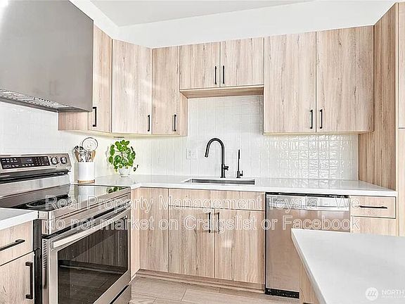 3rd image of 2173 Sunnybrook Ln APT 202