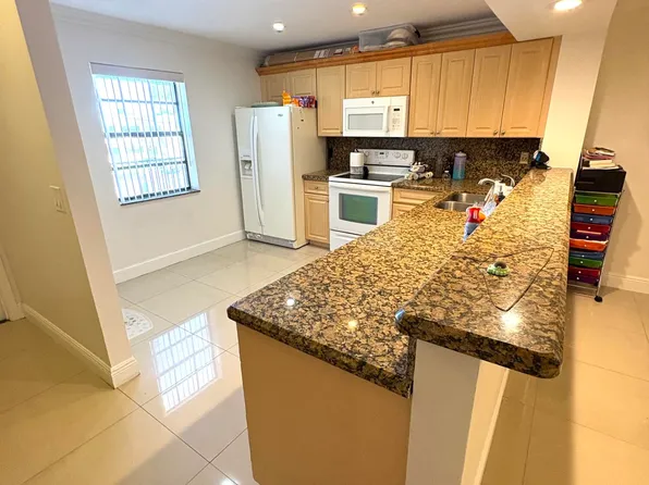 1400 NW 45th Street #B7, Deerfield Beach, FL 33064