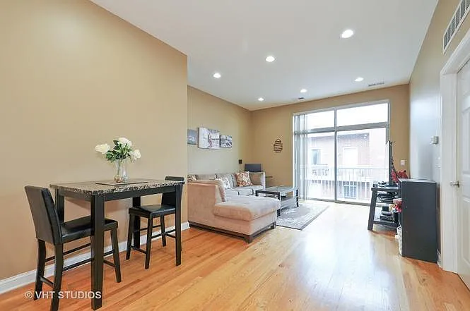 2035 S Indiana Ave #504 — Photo 3