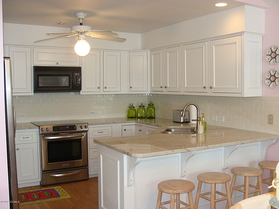4th image of 5901 Ocean Dr