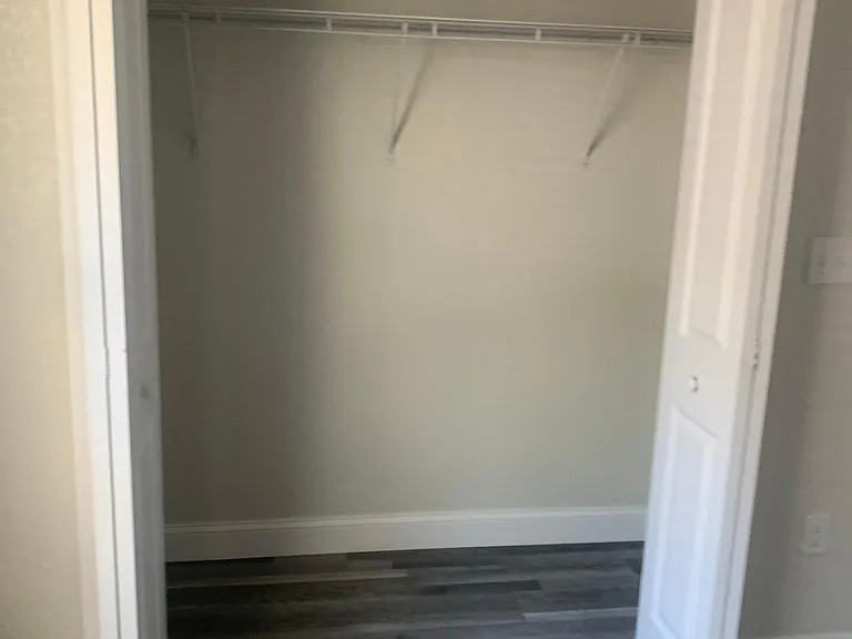 47 25th St SE — Photo 8