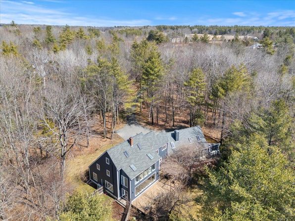 6 High Point Drive, Saco, ME 04072