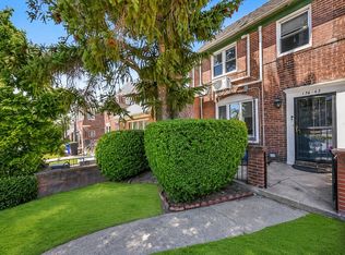 13643 71st Rd, Flushing, NY 11367