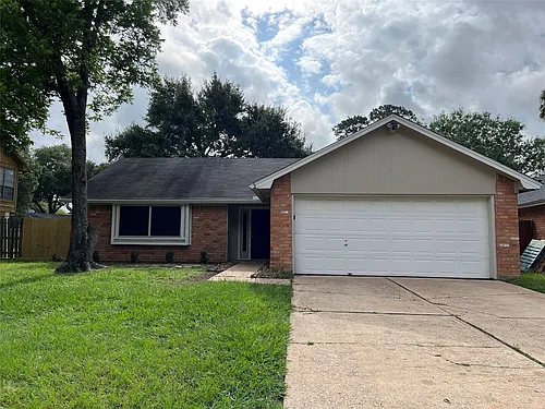 16310 Emberwood Dr Photo 1