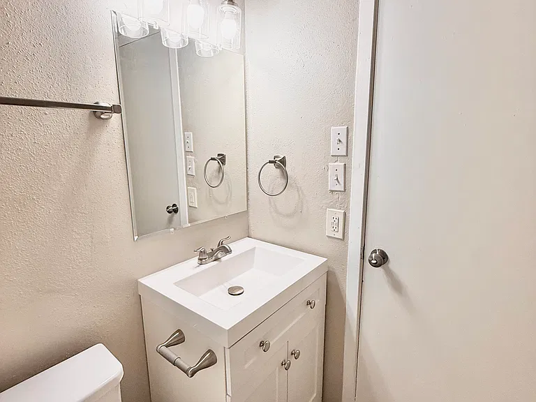 8535 Standing Rock St — Photo 16