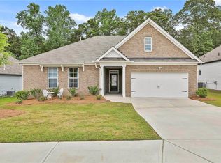 7341 Jennadee Dr, Fairburn, GA 30213