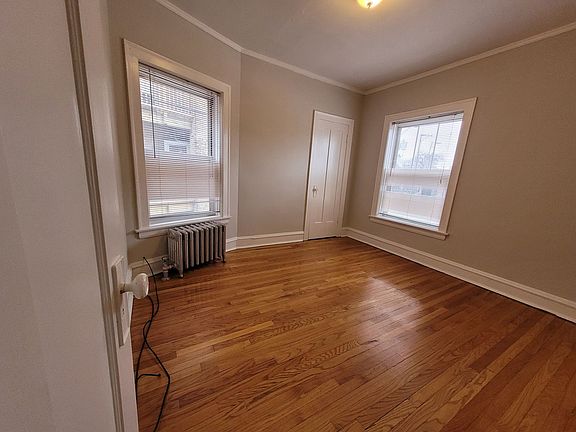 3rd image of 2243-51 W Eastwood Ave #2251-1