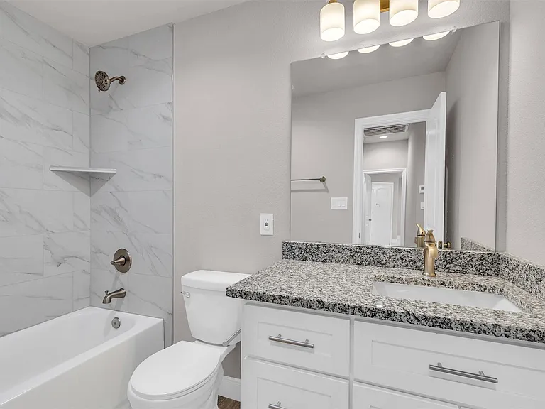 11158 Lake Dr — Photo 16