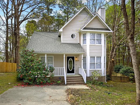 4949 Liverpool Ln, Raleigh, NC 27604