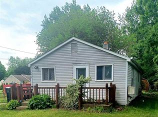 1305 Henry St, Owosso, MI 48867