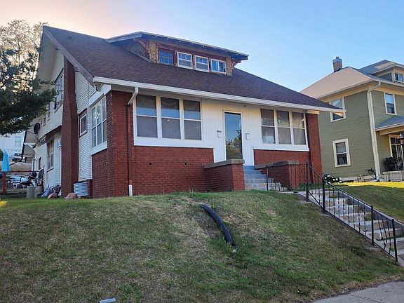 2nd image of 2301 Jones St