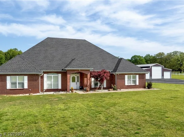 803 Pinto Ave, Sallisaw, OK 74955