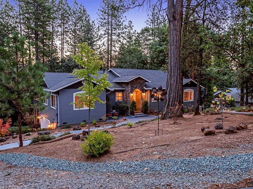 2nd image of 14050 Pine Park Loop