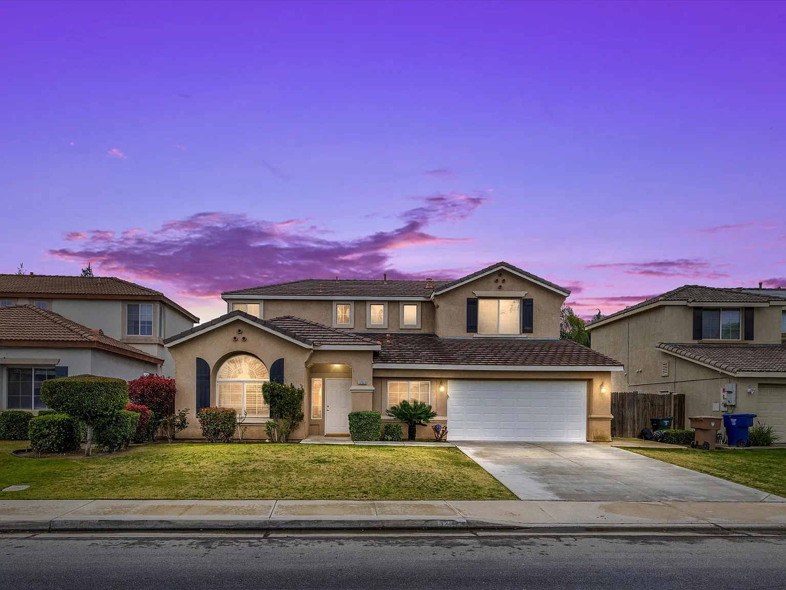 12523 Crystal Cove Avenue — Photo 1