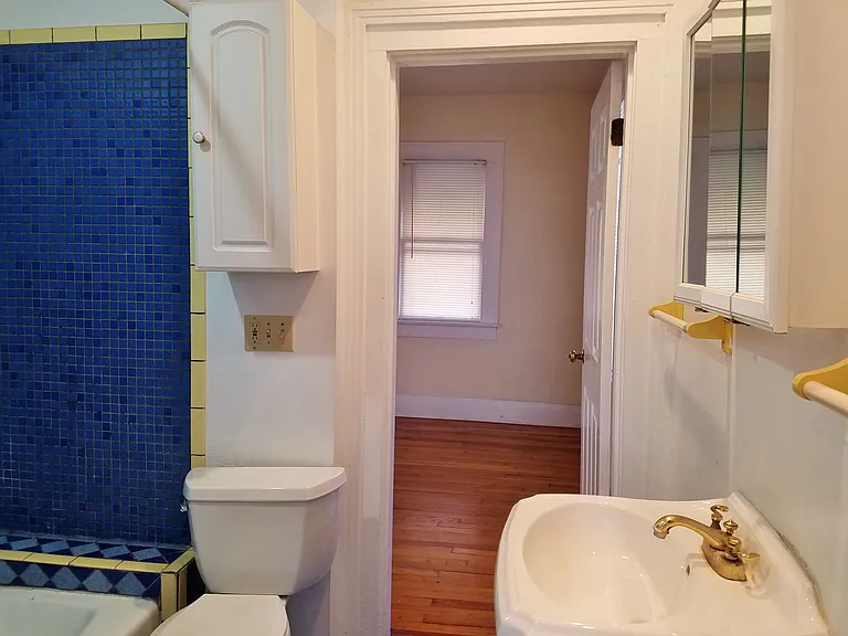 506 W Paris St — Photo 16