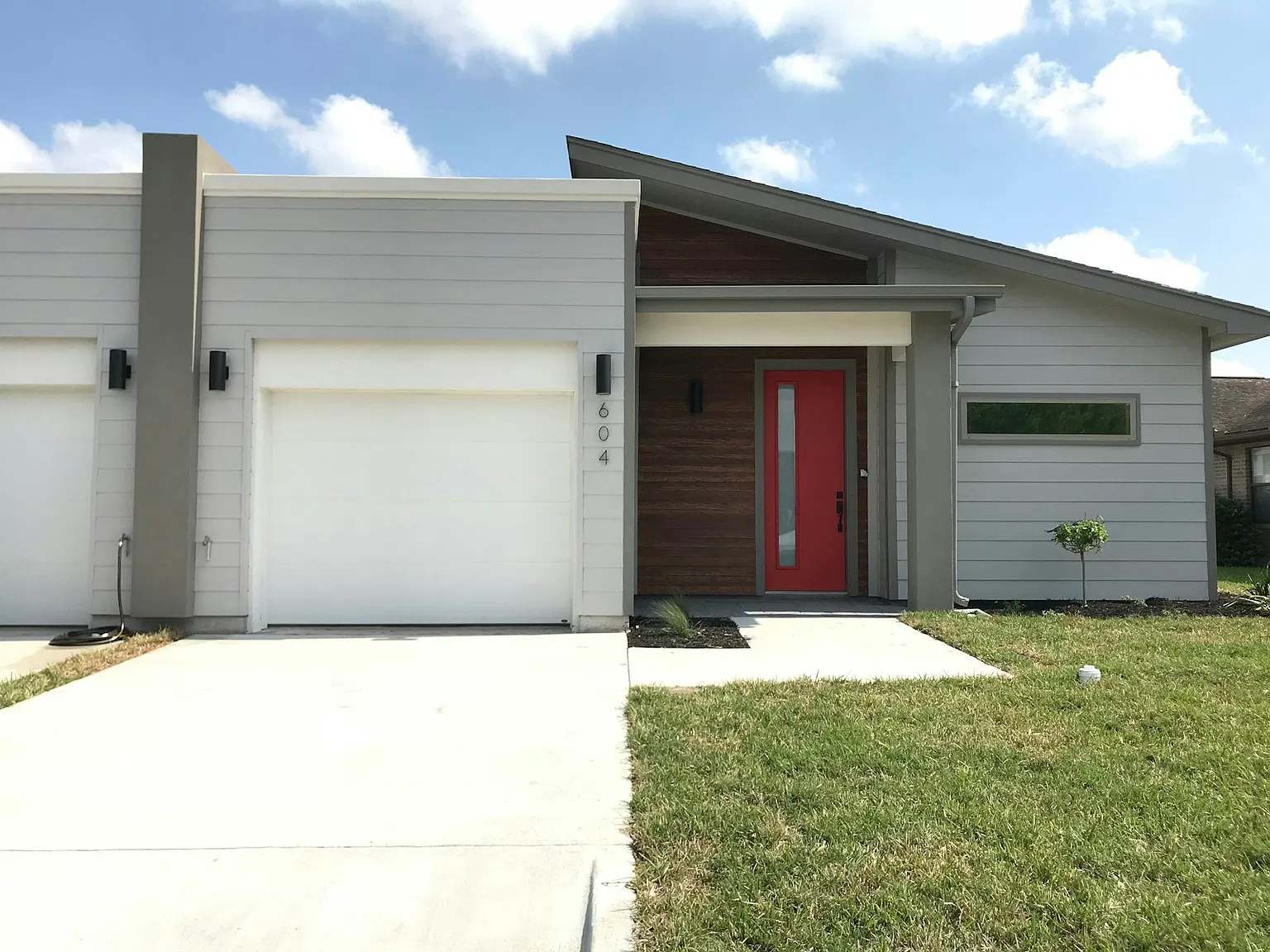 604 Camelot Drive — Photo 1