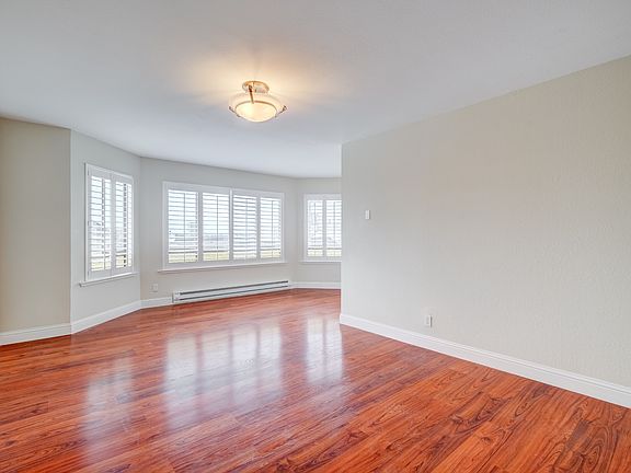 3rd image of 2550 Sloat Blvd