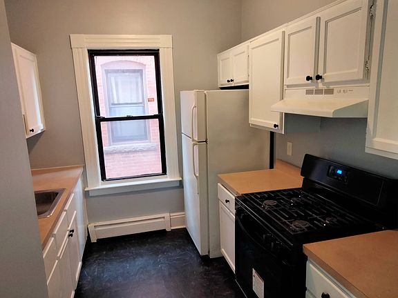 5th image of 50-52 Congress St #50C-202