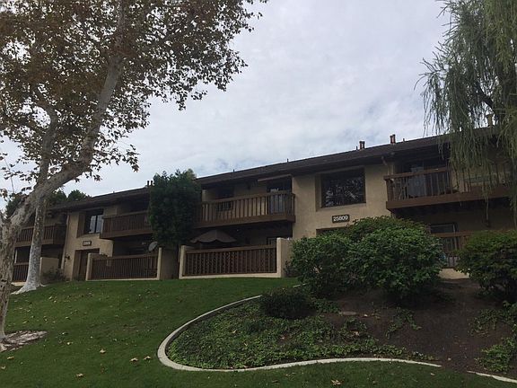 Serene setting, nature and revine right there!