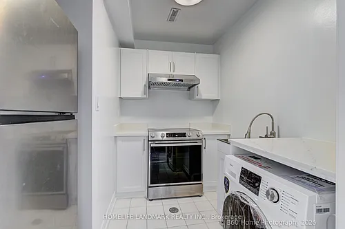 189 Leitchcroft Cres #LOWER Photo 1