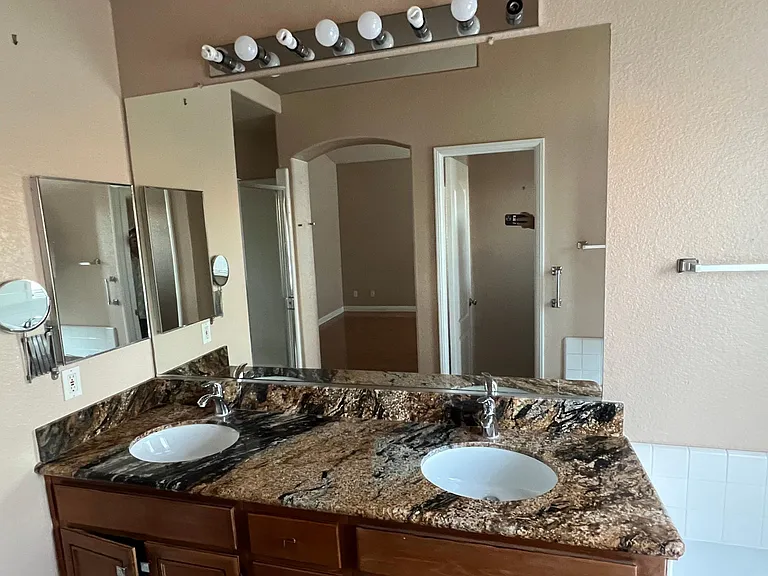11669 Frames Port Pl — Photo 20